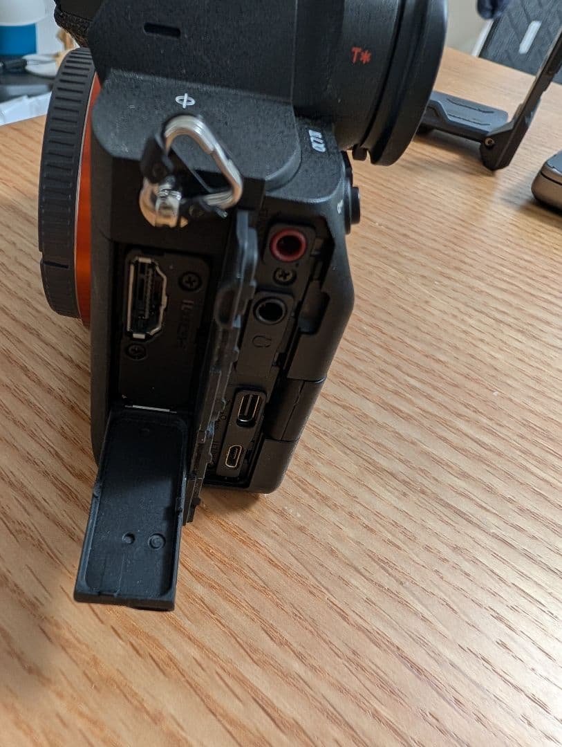 美品 Sony A7 IV 本体 シャッター数4962 ケージ付