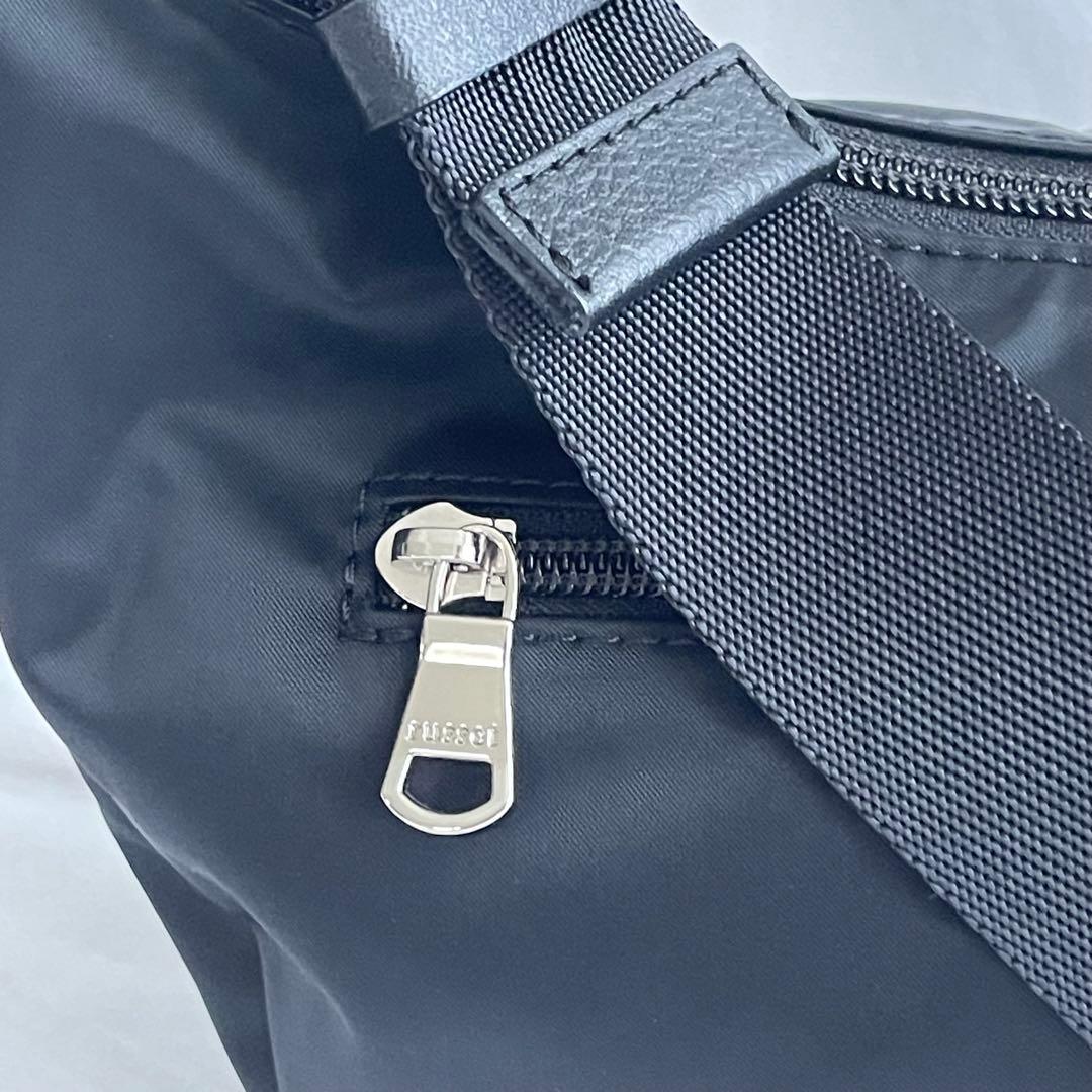 【未使用級】russet ラシット　クラウズナイロン　ラウンドショルダー