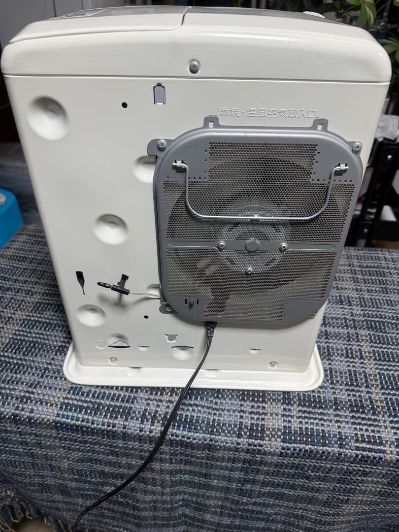 【分解洗浄消毒作業済】　ダイニチ 石油ファンヒーター FHY-32TR4(W)