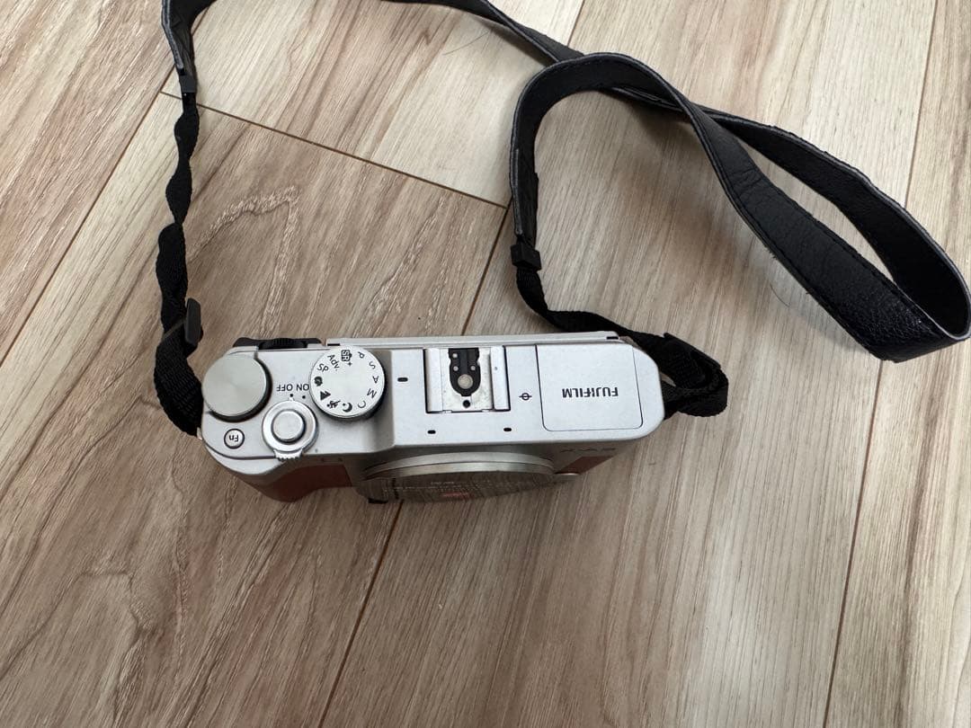 【本体のみ】Fujifilm X-A3 ミラーレスカメラ ボディブラウン