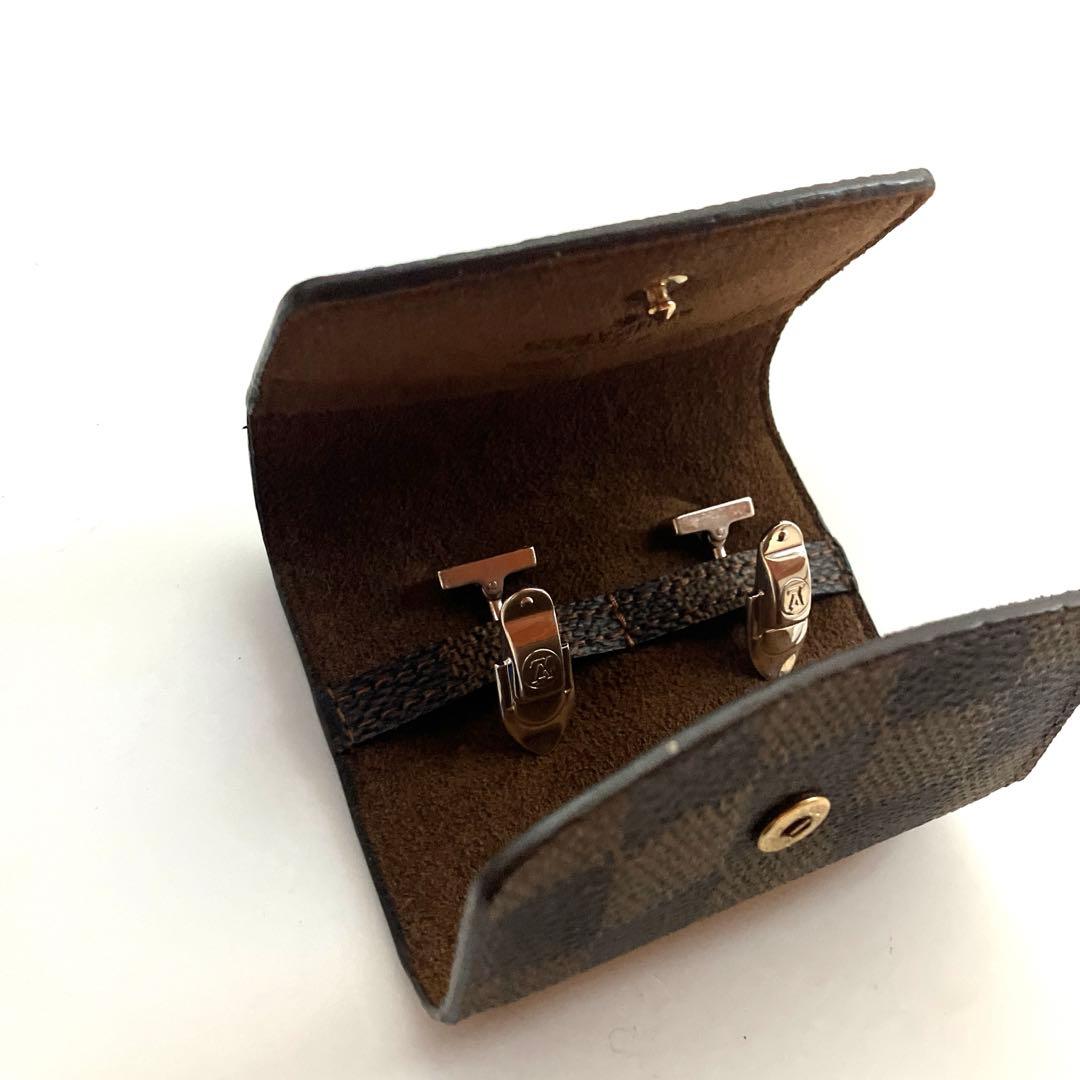 LOUIS VUITTON ルイヴィトン ブトン ドゥマンダミエ カフス