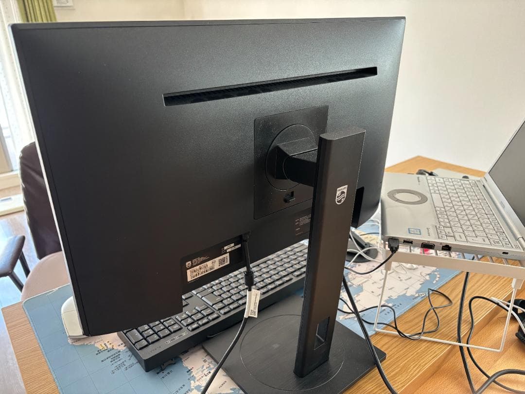 モニター　ディスプレー　PHILIPS製