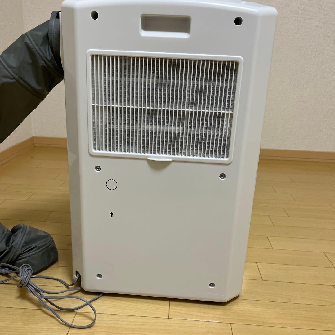 ・CORONA CDM-1421 衣類乾燥除湿器 クールホワイト色 2021年製