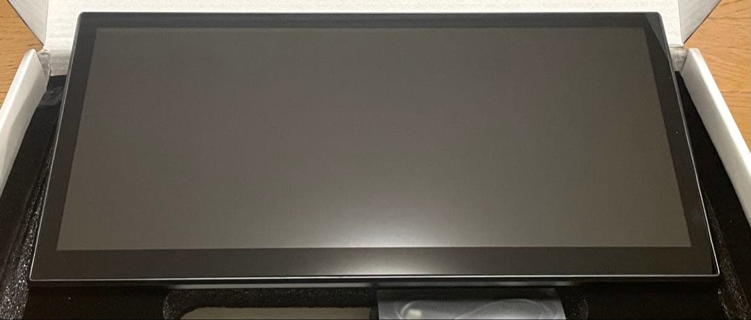 LAPTOMO L3 PRO タッチスクリーン　12.1 モバイルモニター