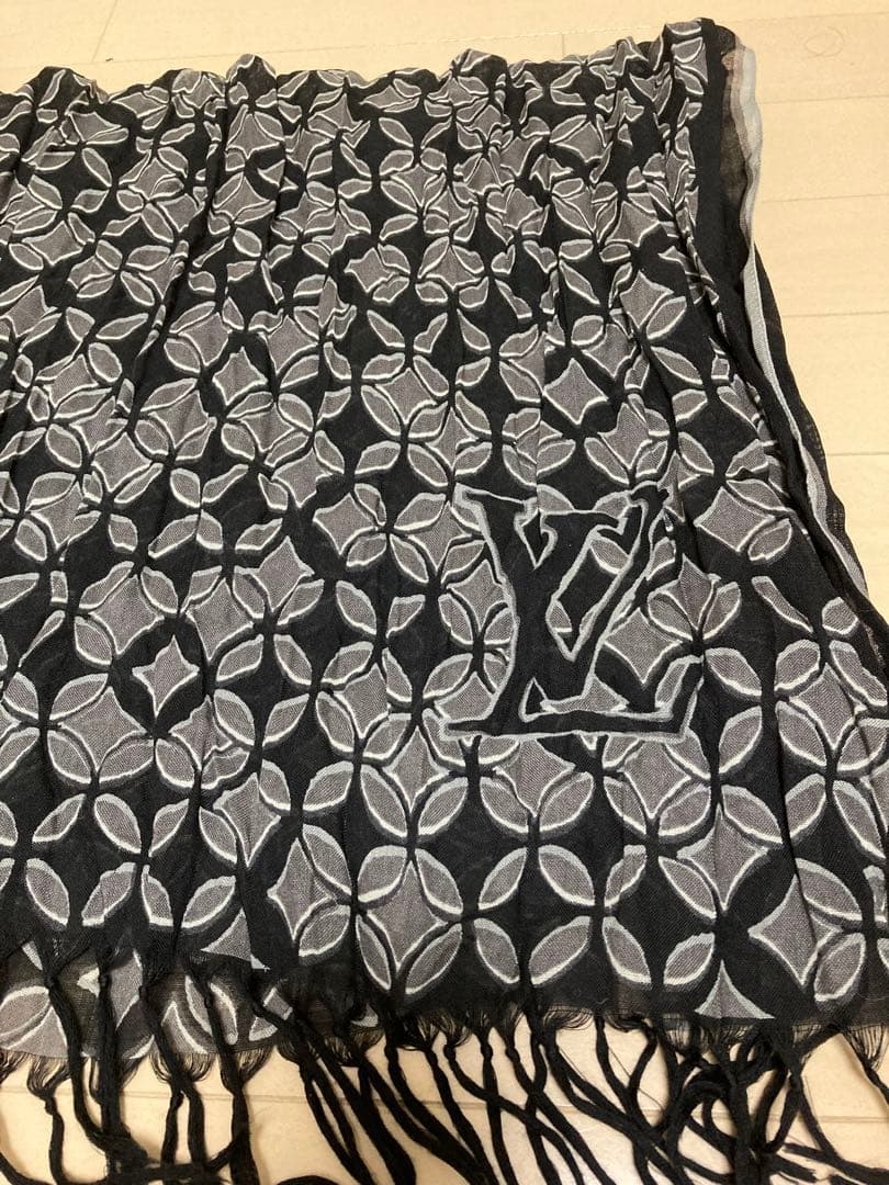 ☆美品☆ ルイヴィトン　モノグラムフラワー　ストール