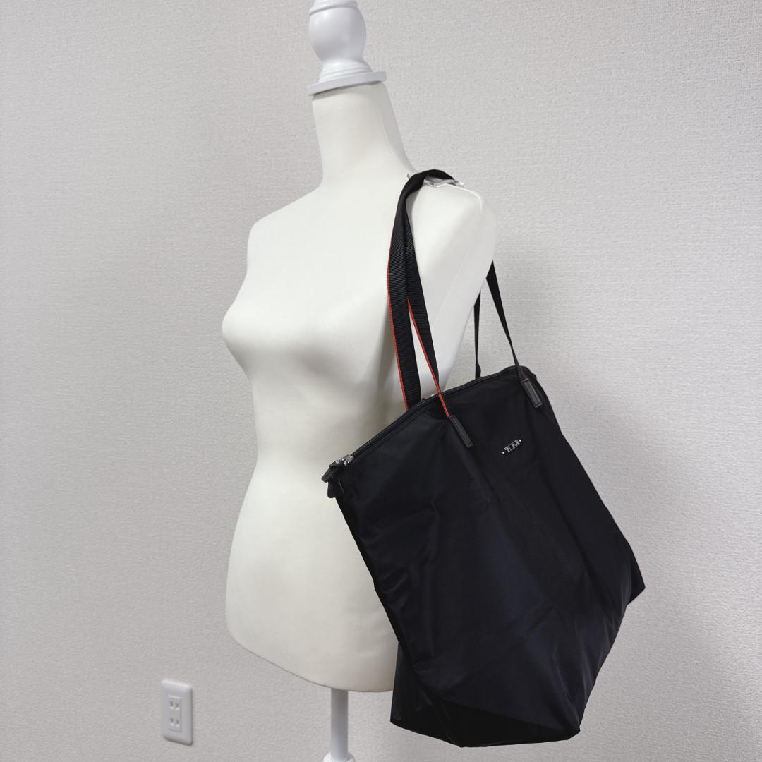 新品タグ付き⭐️TUMI トゥミ トートバッグ ジャストインケース 折りたたみ