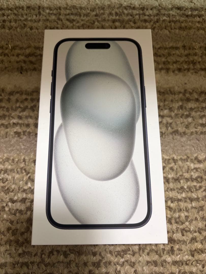 iPhone 15 128GB ブラック SIMフリー