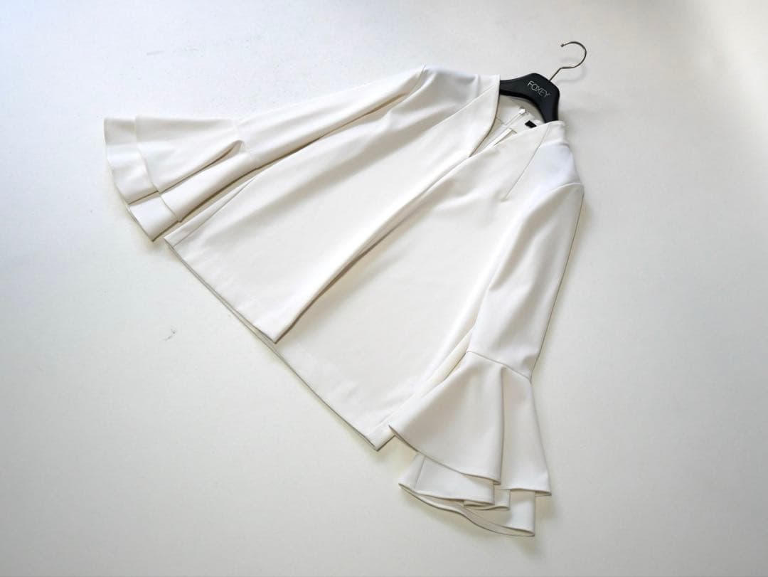 アニュアンス anuans ラッフルスリーブブラウス