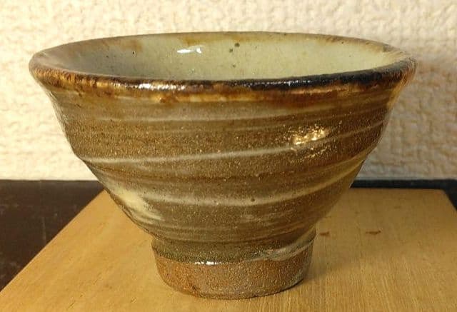 人間国宝 金城次郎 ぐい呑 栞 共箱 美品 やちむん 壺屋焼 壷屋焼