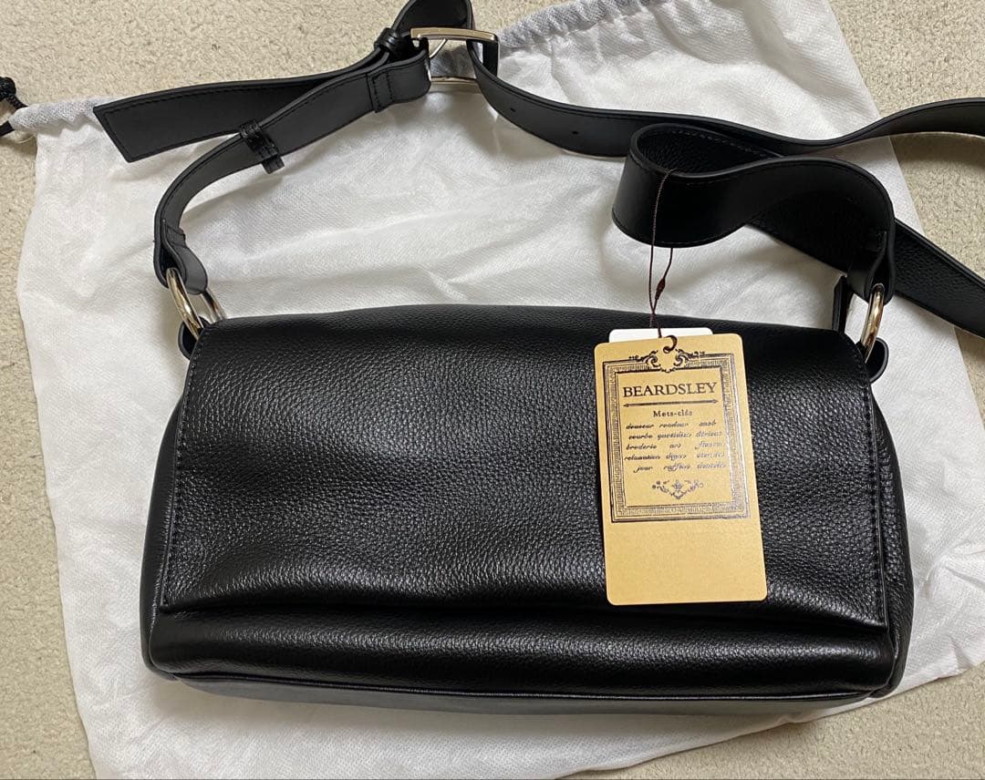 beardsley ビアズリー　レザーボディバッグ