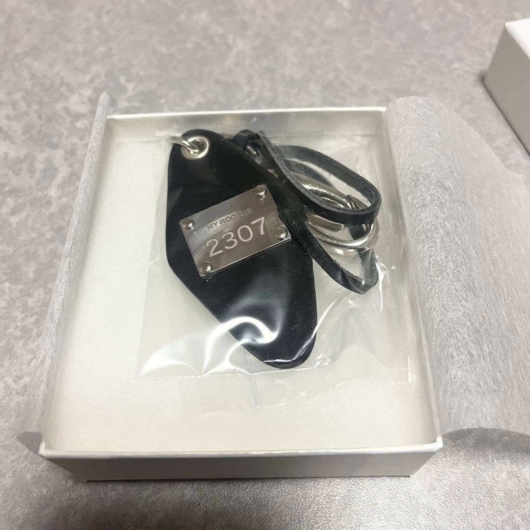 【新品】LUXURY MATERIAL LEATHER ROOM KEYRING