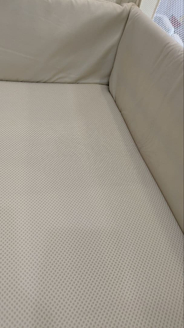 ココネルエアーAB ベビーベッド　ホワイトグレー