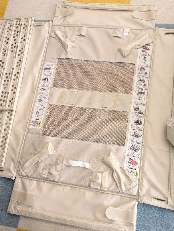 ココネルエアーAB ベビーベッド　ホワイトグレー