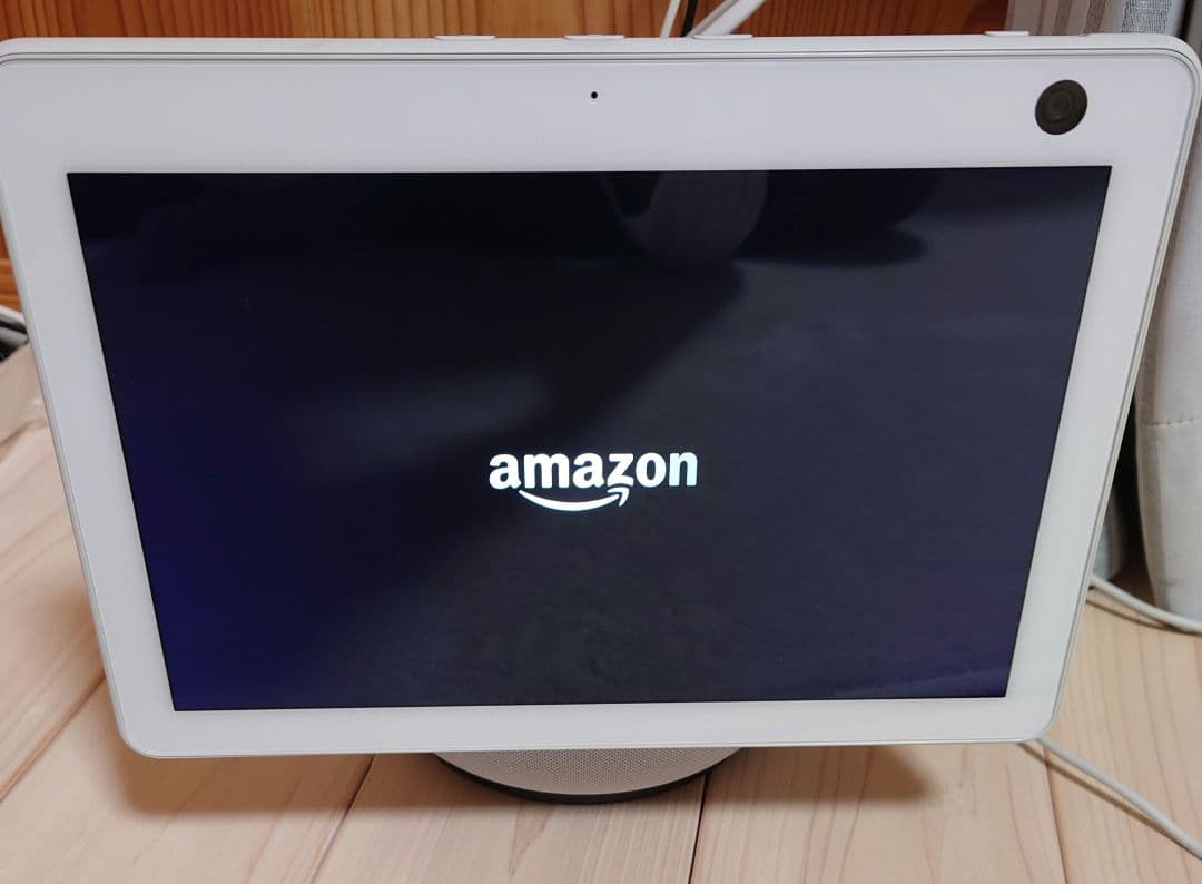 echo show 10　第3世代　グレーシャーホワイト　AlexaAmazon