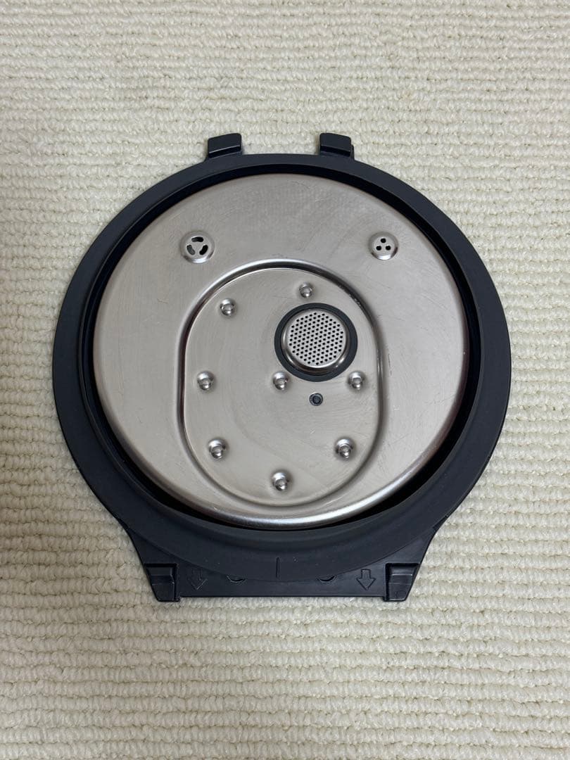 SR-V10BA Panasonicビストロ 可変圧力IH炊飯器 2023 年製