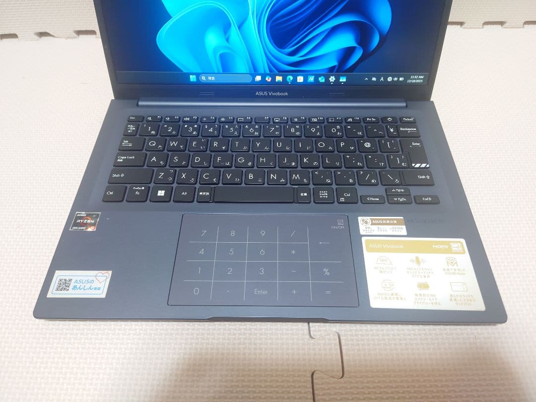 ASUS Vivobook M1403Q/Ryzen5 5600H/16・512
