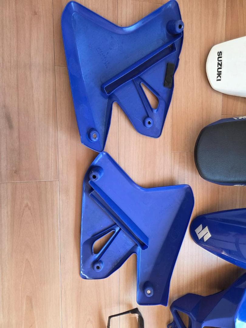 ＤＲ－Ｚ４００ＳＭ　外装セット　タンク