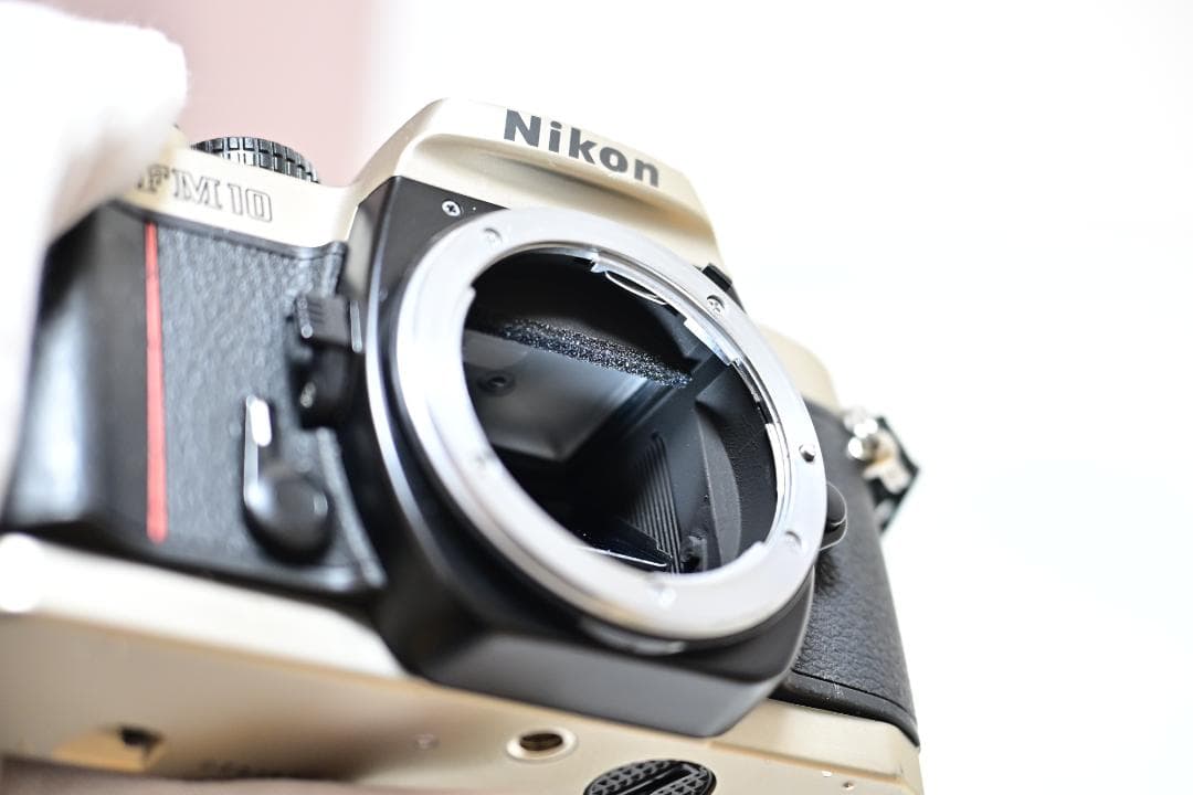 Nikon 一眼レフカメラ FM10 標準レンズ付き