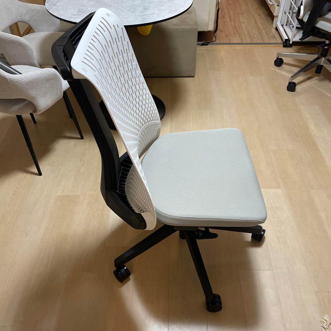 イトーキ　オフィスチェア YL6