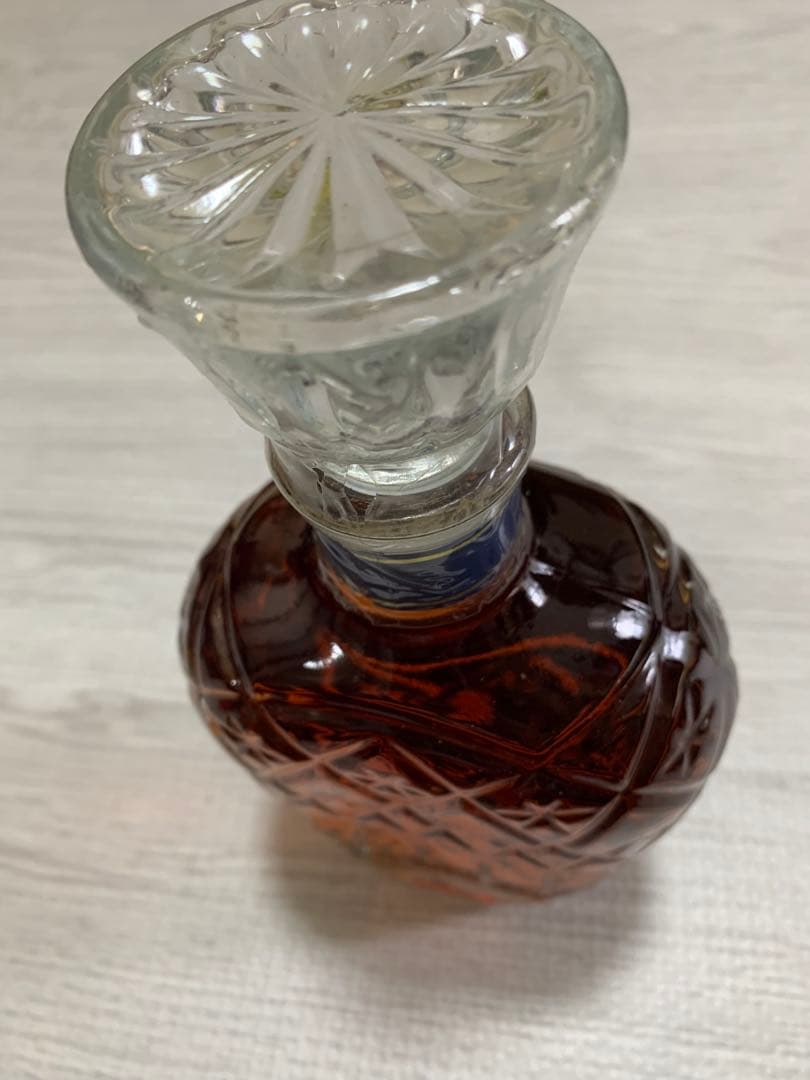 クラウンローヤル15 Years Old ウイスキー　750ml
