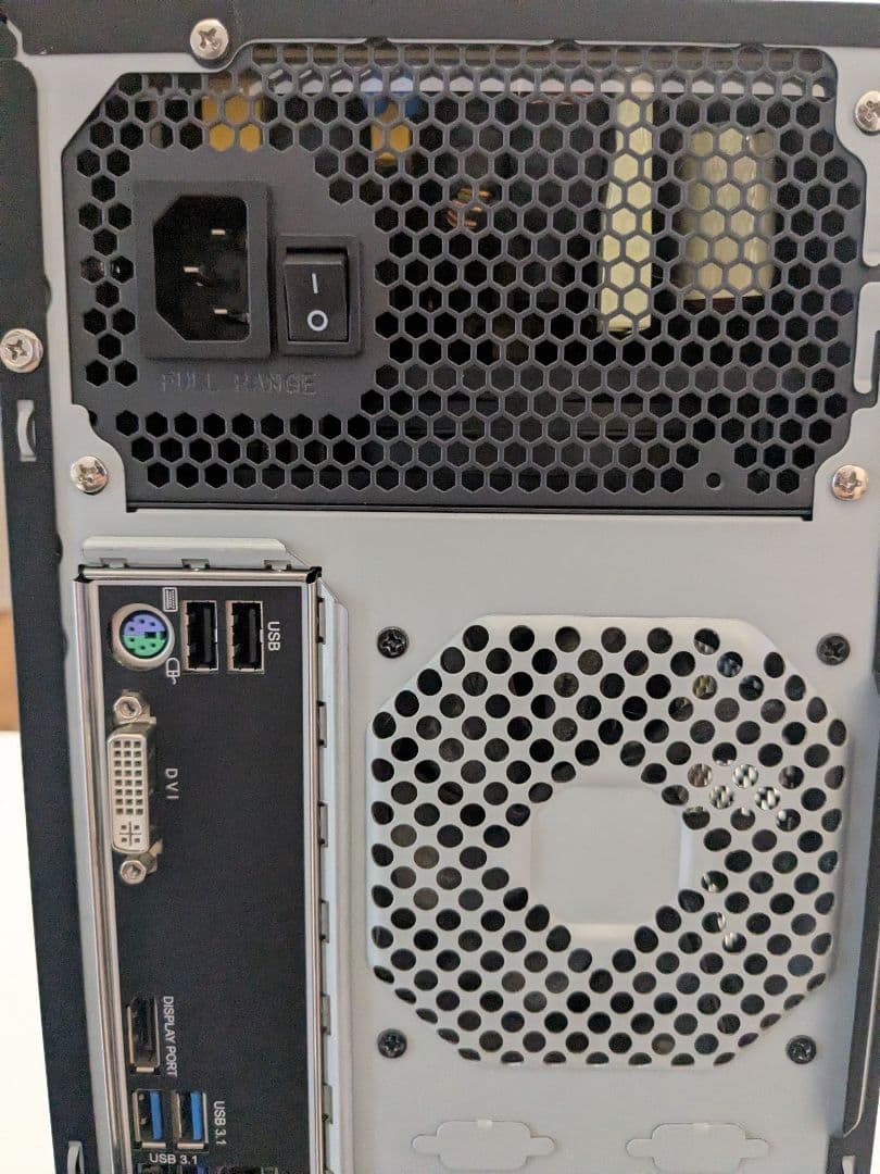 デスクトップパソコン　i5-8400 GTX980Ti