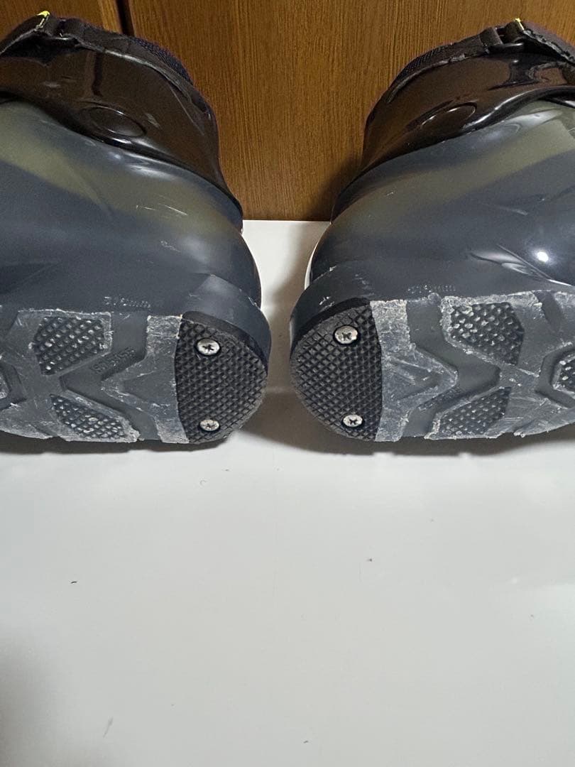 Hart スキー ブーツ 270-75L 2日使用のみ