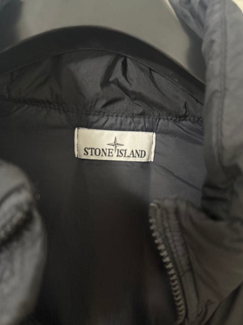 ストーンアイランド ブラック ダウンベスト
