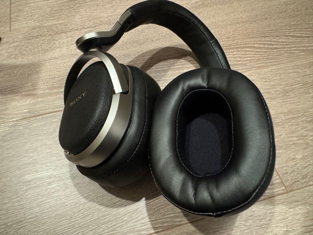 SONY デジタルサラウンドヘッドホンシステムMDR-HW700DS