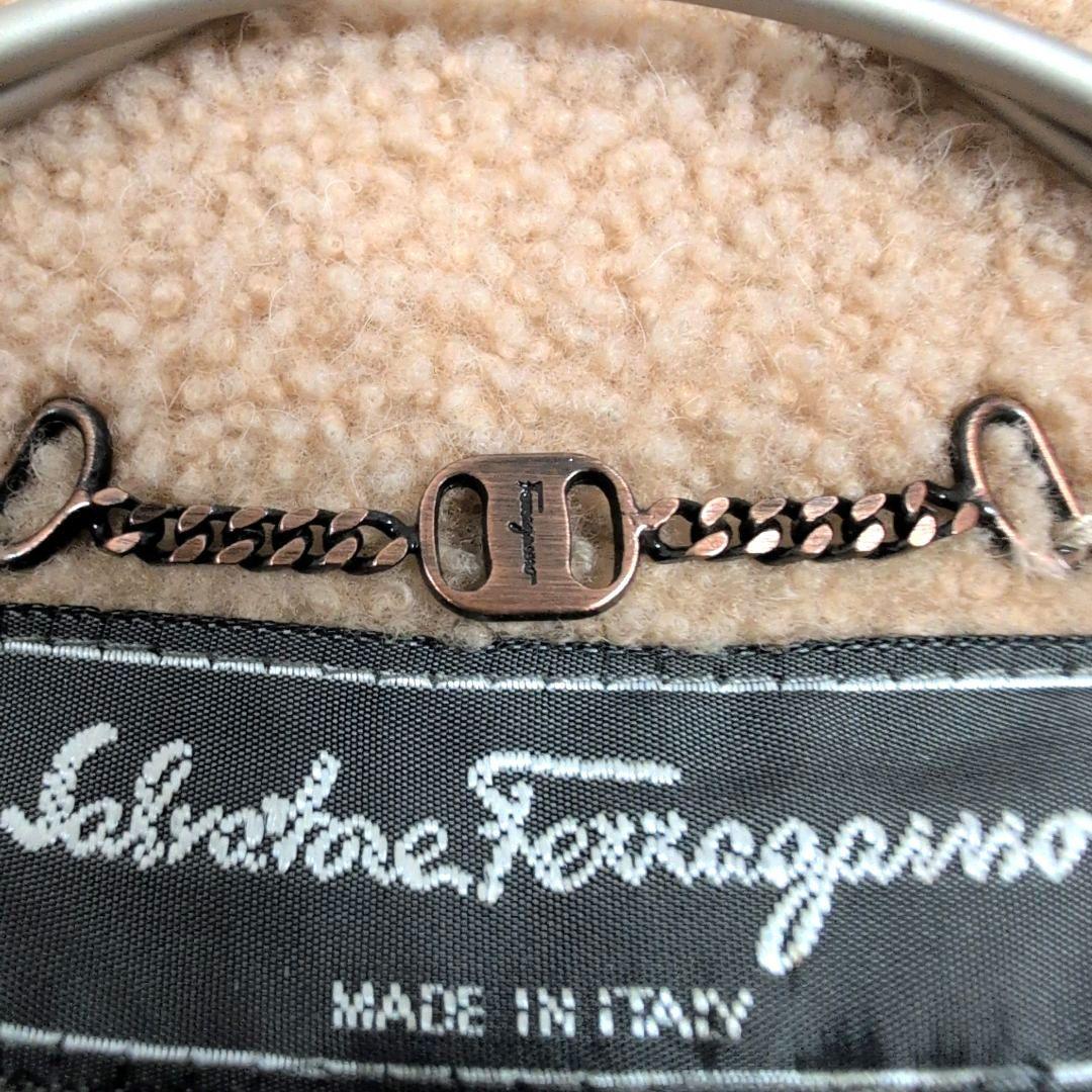 サルヴァトーレフェラガモ　レディース　レザージャケット　ガンチーニ　イタリア製