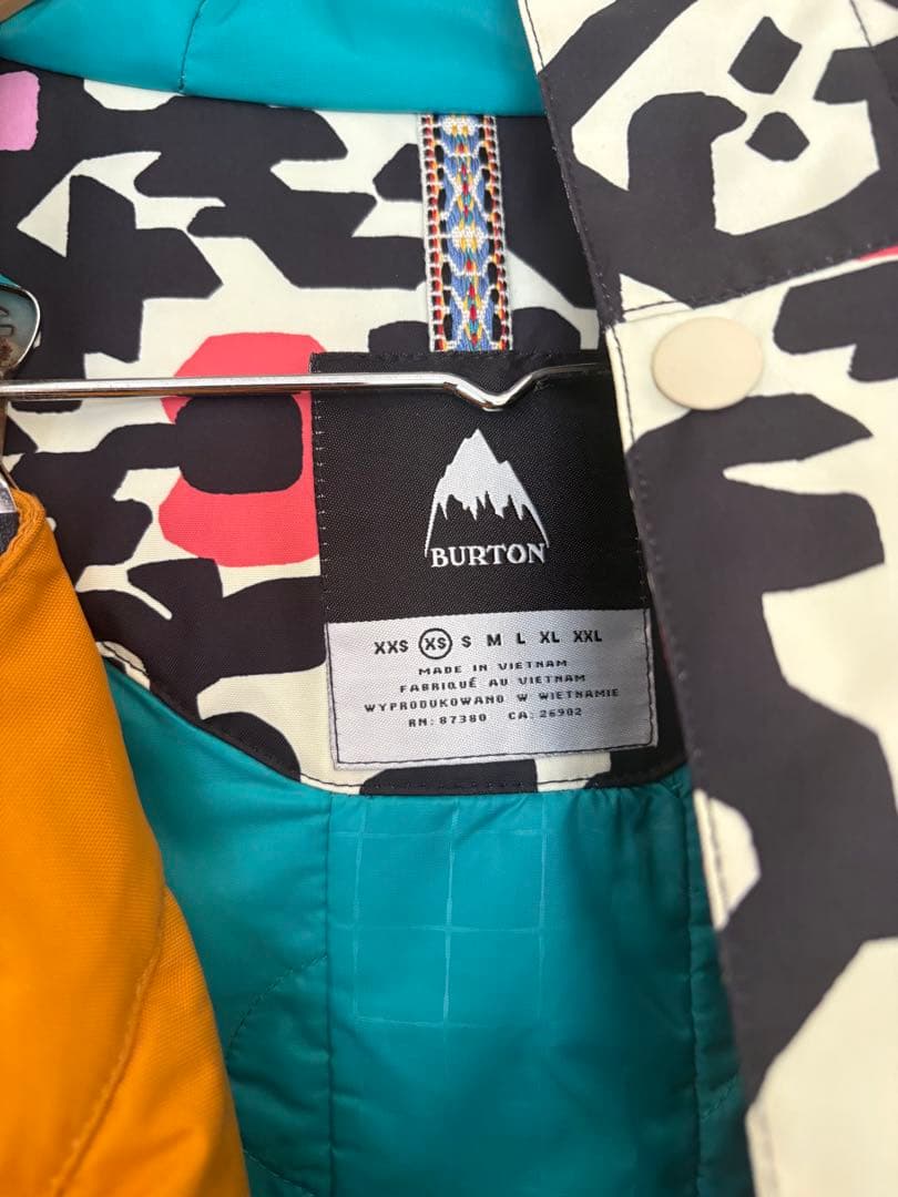 スノーボードウェア上下　上BURTON、下Three Wether