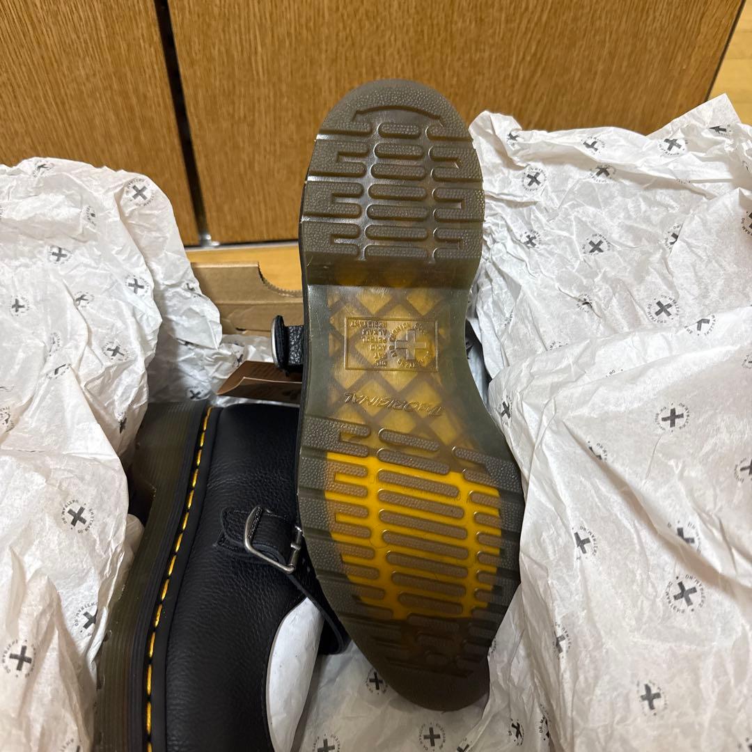 Dr. Martens ブラック メリージェーン シューズ