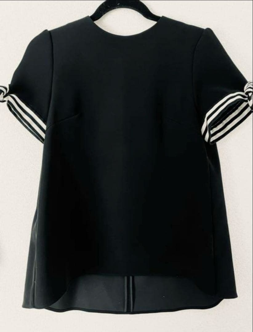 ボーダーズアットバルコニー　ストライプリボン付き袖 Aライントップス