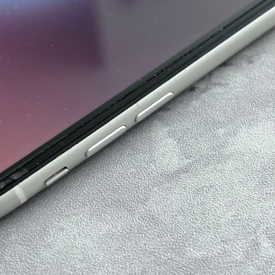 三*太様 iPhone 11 本体 ホワイト