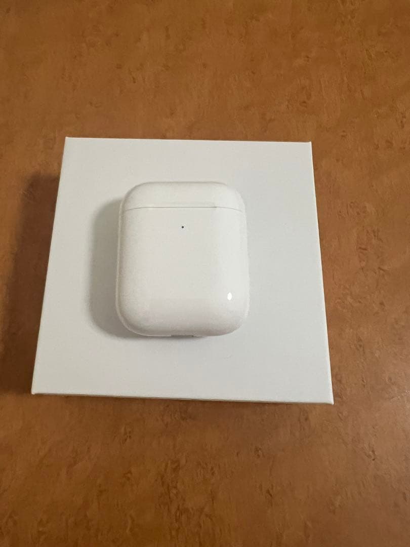 【美品】Apple AirPods(第2世代)ホワイト 充電ケーブル付き