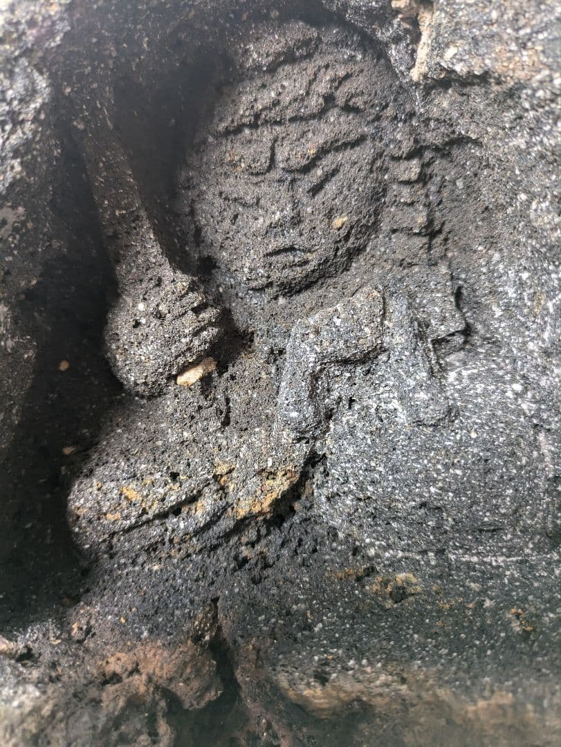 熔岩石仏、不動明王、熔岩不動明王、倉田辰彦作