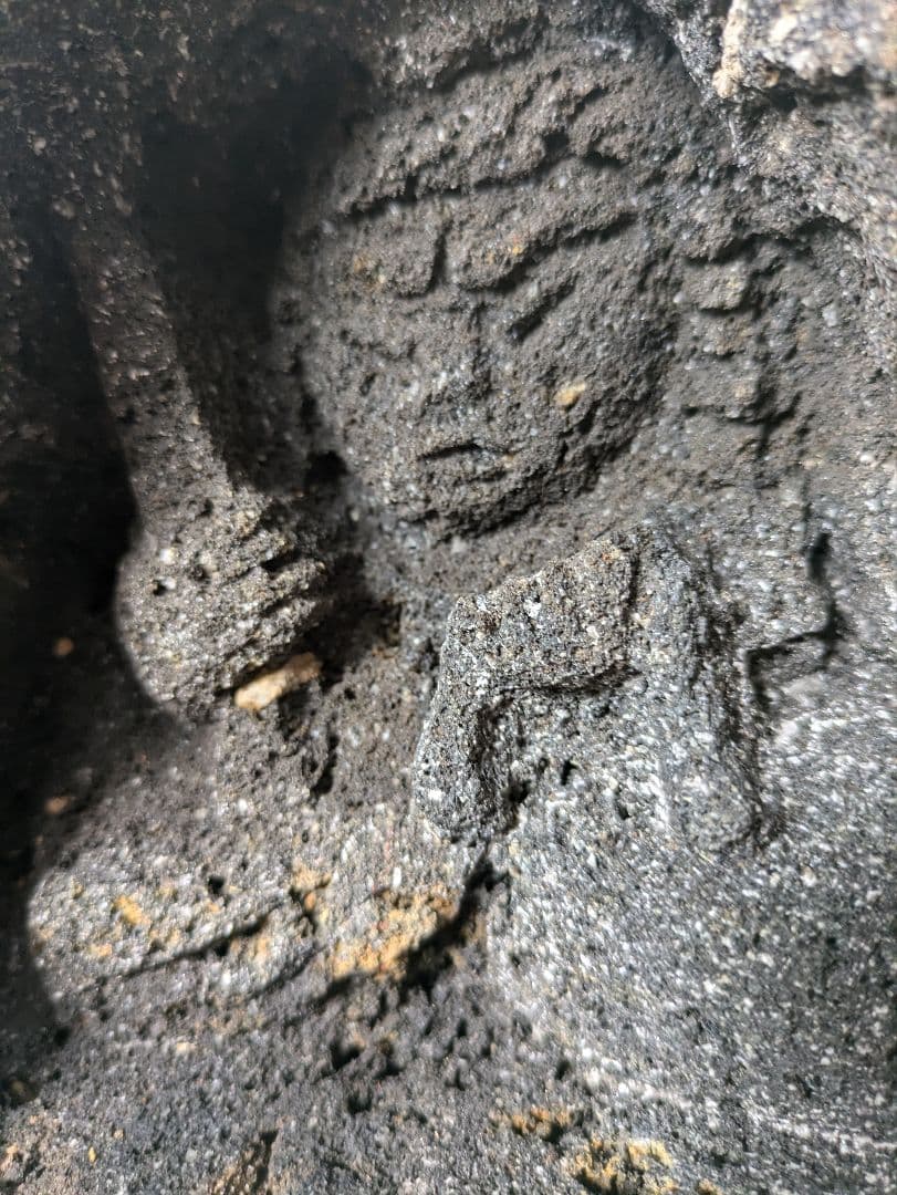 熔岩石仏、不動明王、熔岩不動明王、倉田辰彦作