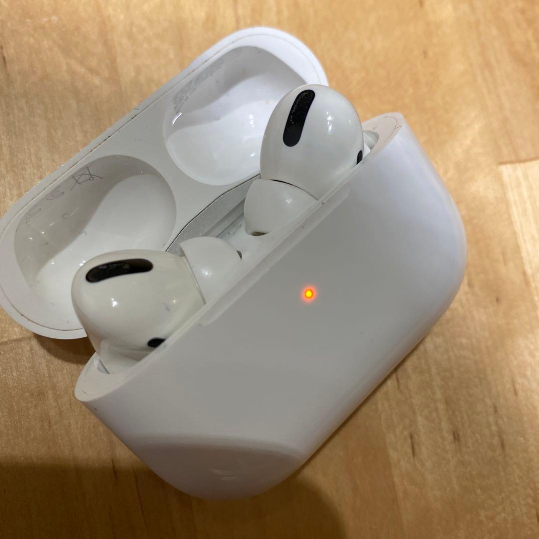 美品 AirPods Pro ワイヤレスイヤホン 本体