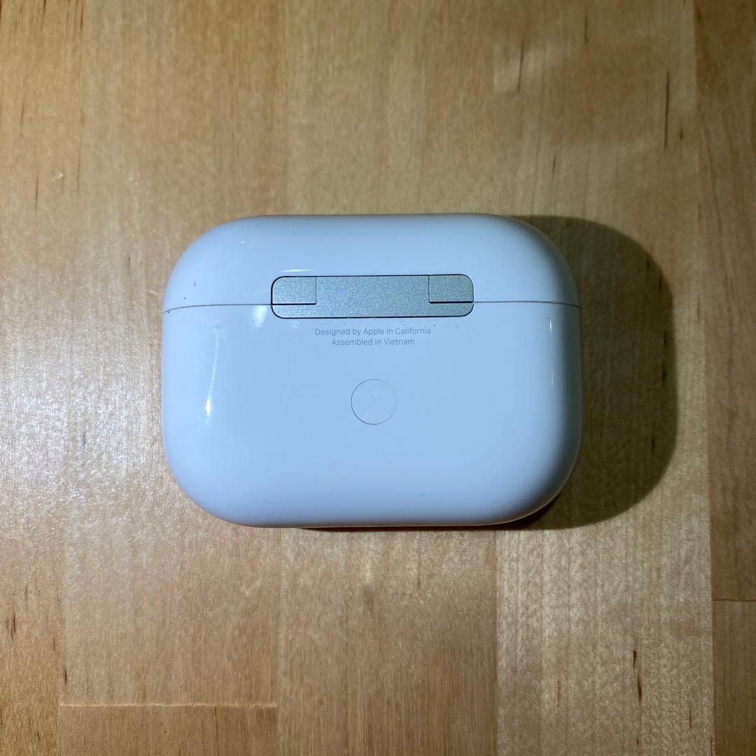 美品 AirPods Pro ワイヤレスイヤホン 本体