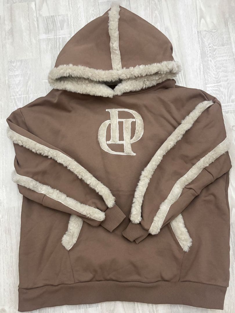 ダーリッチ パーカー