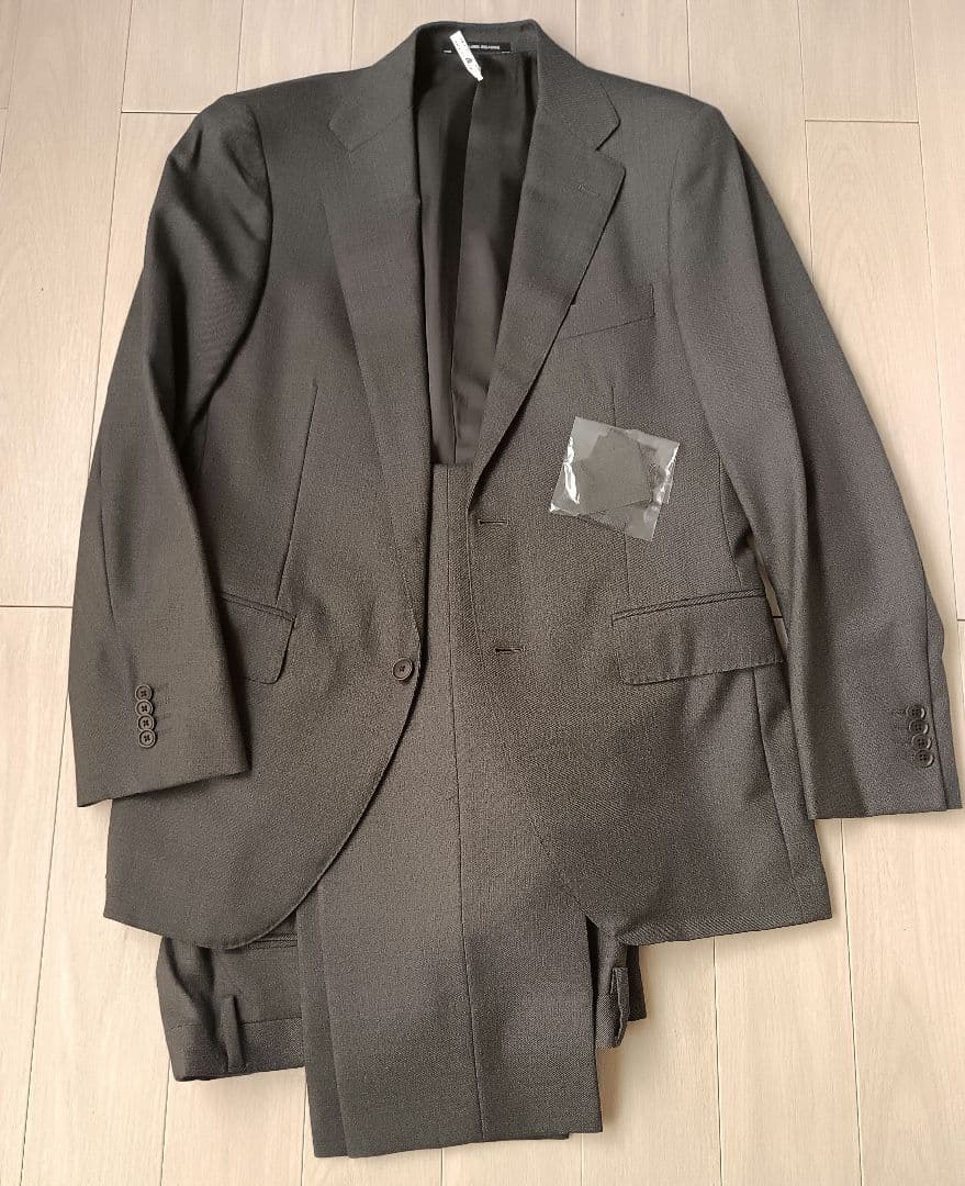 クリーニング済み　イタリア生地　スーツ　③　REDA　採寸サイズ記載