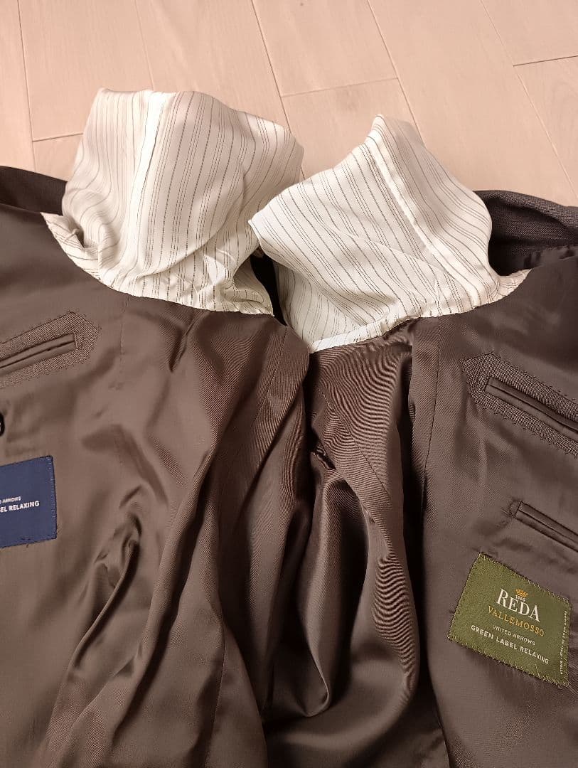 クリーニング済み　イタリア生地　スーツ　③　REDA　採寸サイズ記載