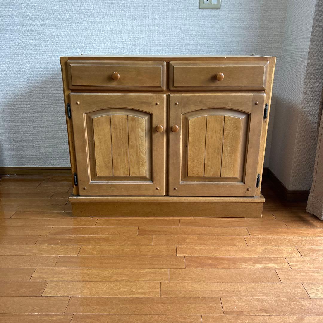 【KARIMOKU カリモク】 木製食器棚 ガラス扉 5段