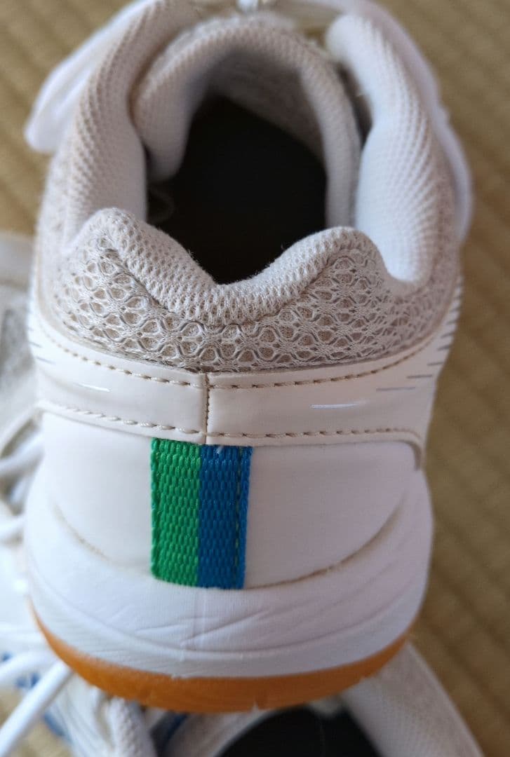 【中古品】ヨネックス バドミントンシューズ ホワイト【75周年記念】