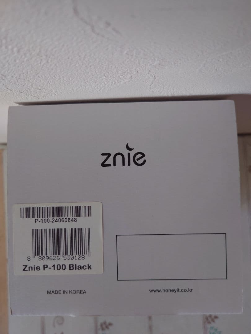 謝恩価格　Znie P-100 Black 新古
