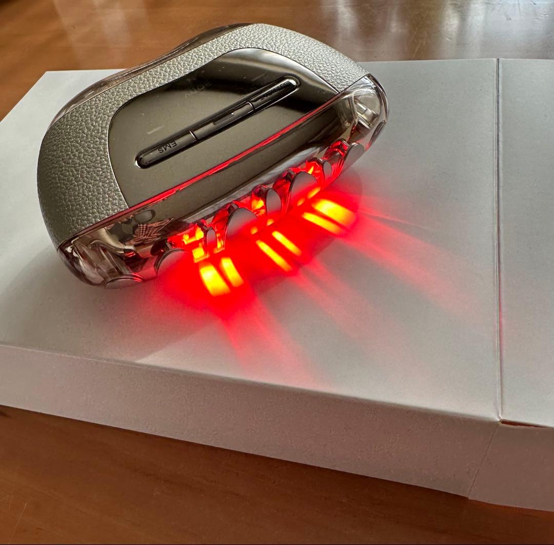 YA-MAN ヤーマン　リフトロジー　特化型美顔器　美容液付き