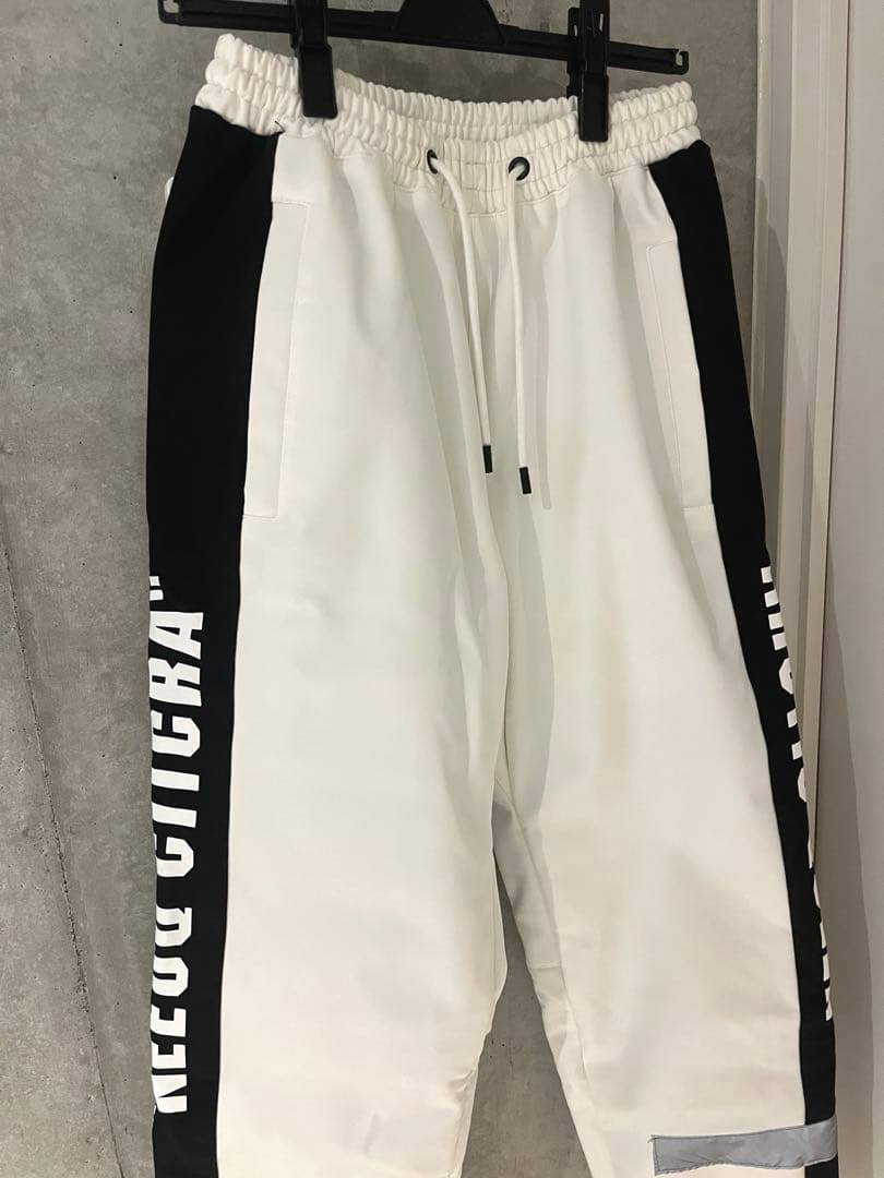 【定価14,890円】美品 スノーボードウェア上下セット/ピンク