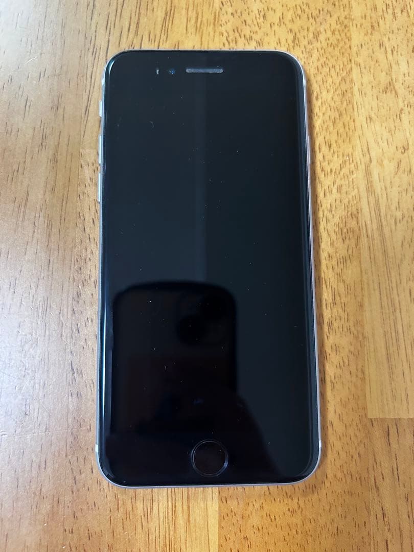 iPhoneSE 128GB 本体のみ　初期化済み