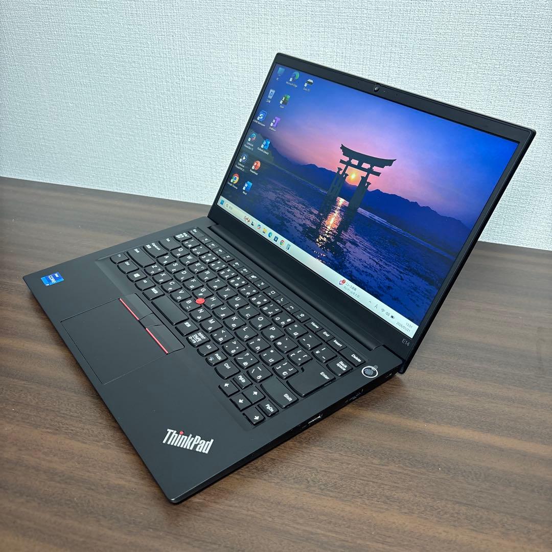 美品×超高性能！11世代Corei7搭載14インチThinkPad E14！