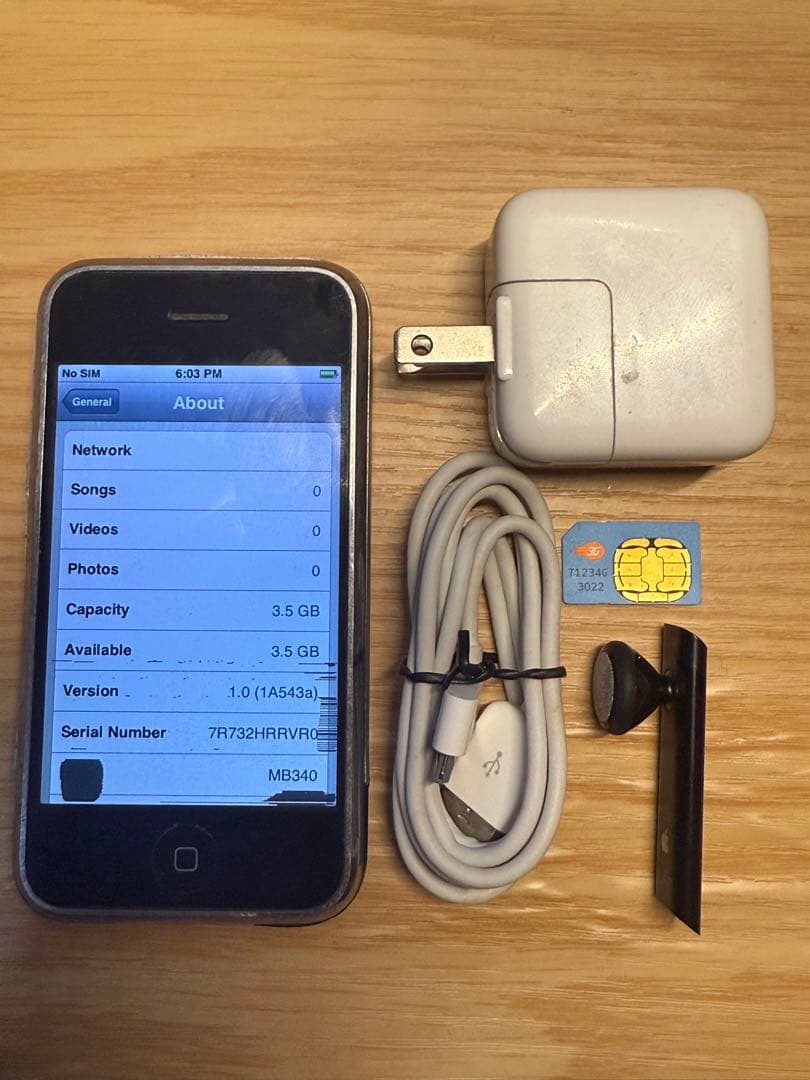 iPhone 2G 4GB イギリス版 日本未発売 初代　激レア　第1世代