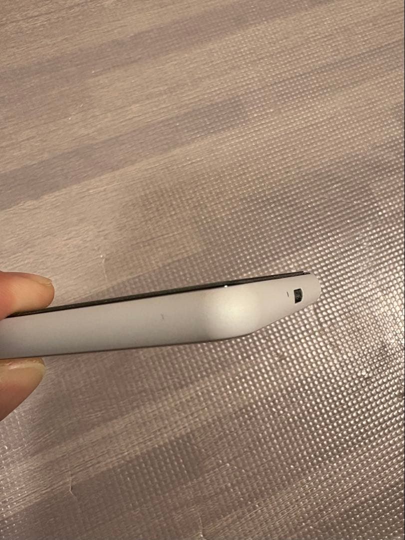 【美品】Xperia 10 II ホワイト SIMフリー 本体 箱・説明書付き